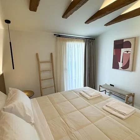 Urban Gem In The Heart Of Naoussa A Stylish Escape Apartment Naousa (Imathia)