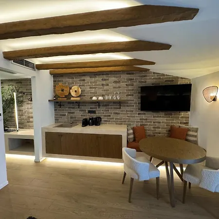 Urban Gem In The Heart Of Naoussa A Stylish Escape * Naousa (Imathia)