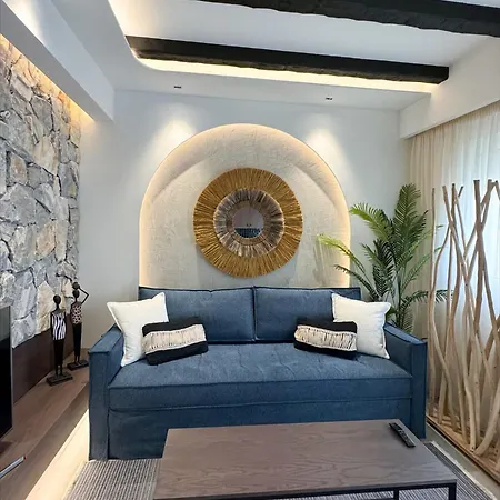 Urban Gem In The Heart Of Naoussa A Stylish Escape Apartment Naousa (Imathia)