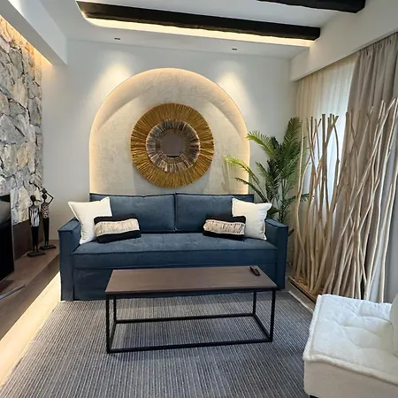 Urban Gem In The Heart Of Naoussa A Stylish Escape Apartment *