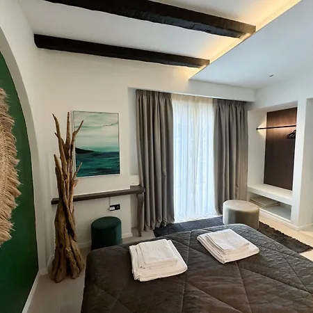 Urban Gem In The Heart Of Naoussa A Stylish Escape Apartment