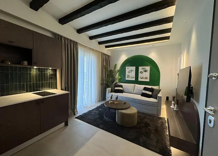 Urban Gem In The Heart Of Naoussa A Stylish Escape * Νάουσα Ημαθίας