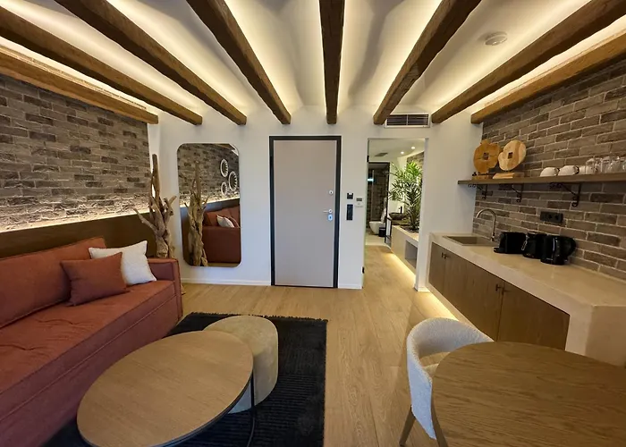 Urban Gem In The Heart Of Naoussa A Stylish Escape Διαμέρισμα *