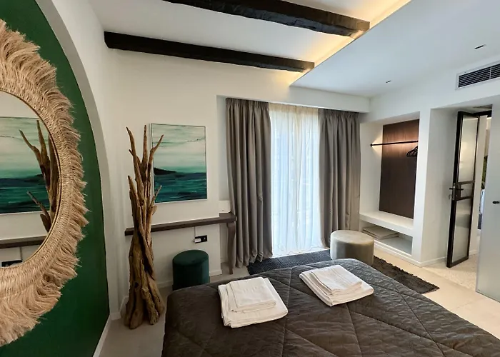 Urban Gem In The Heart Of Naoussa A Stylish Escape Διαμέρισμα